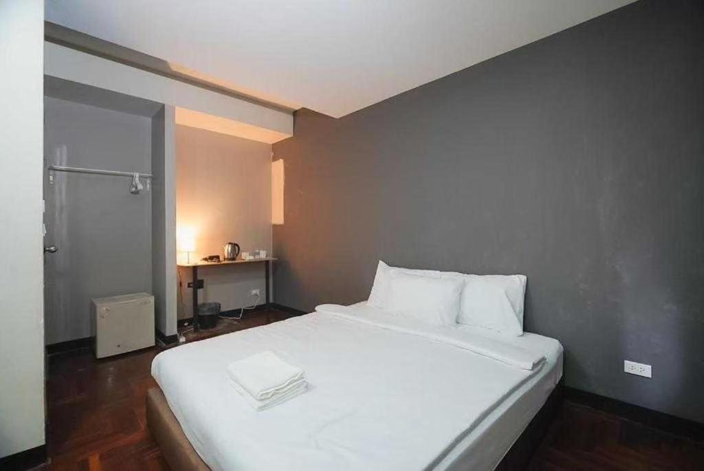 Go Inn Silom Bts St Louis V โกอินน์ สีลม 2 Bangkok Luaran gambar