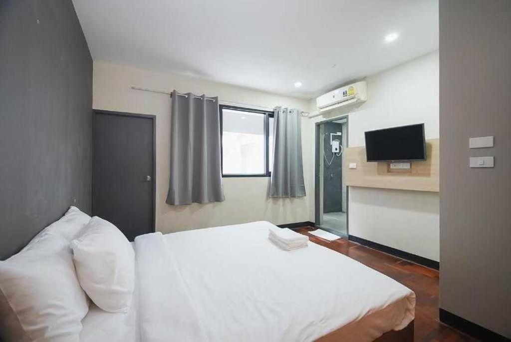 Go Inn Silom Bts St Louis V โกอินน์ สีลม 2 Bangkok Luaran gambar