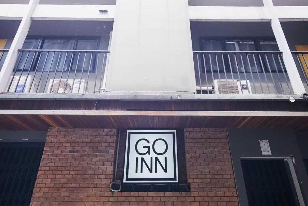 Go Inn Silom Bts St Louis V โกอินน์ สีลม 2 Bangkok Luaran gambar
